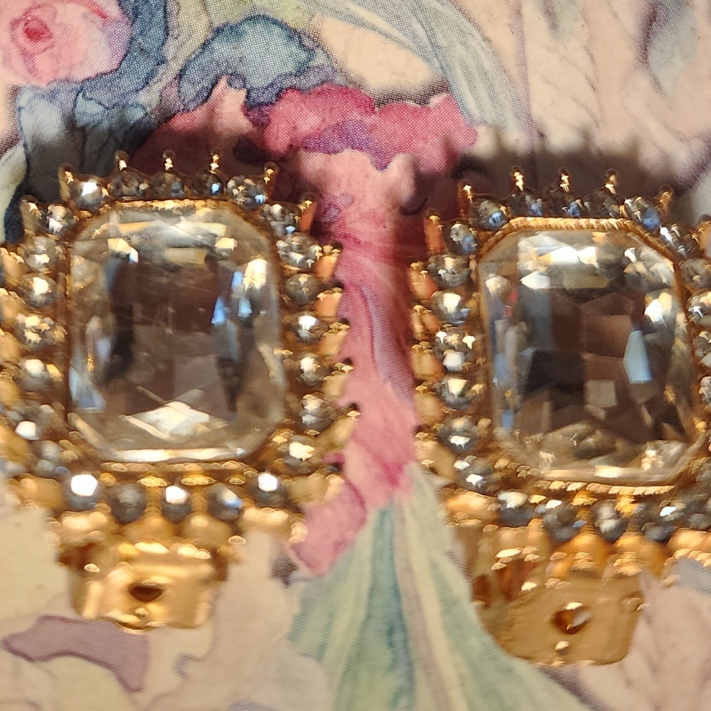 Elegant Gold and Crystal Earrings